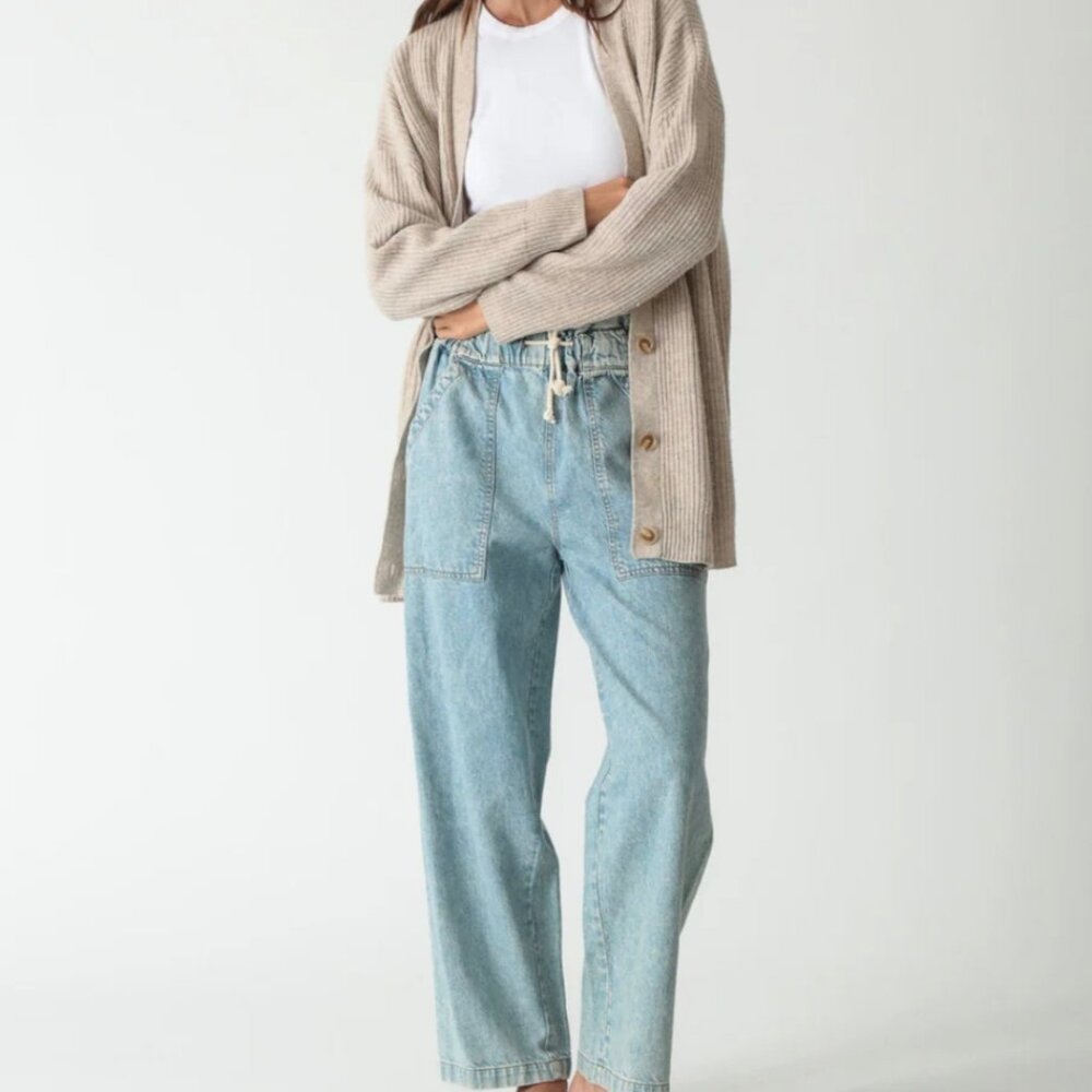 Electric & Rose Everyday Cardigan in Oatmeal Heather - Picture 4 of 14